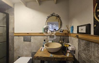 Ayvalık Fethiye Mahallesinde Satılık 3+1 Rum Evi