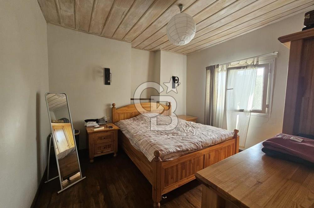 Ayvalık Fethiye Mahallesinde Satılık 3+1 Rum Evi