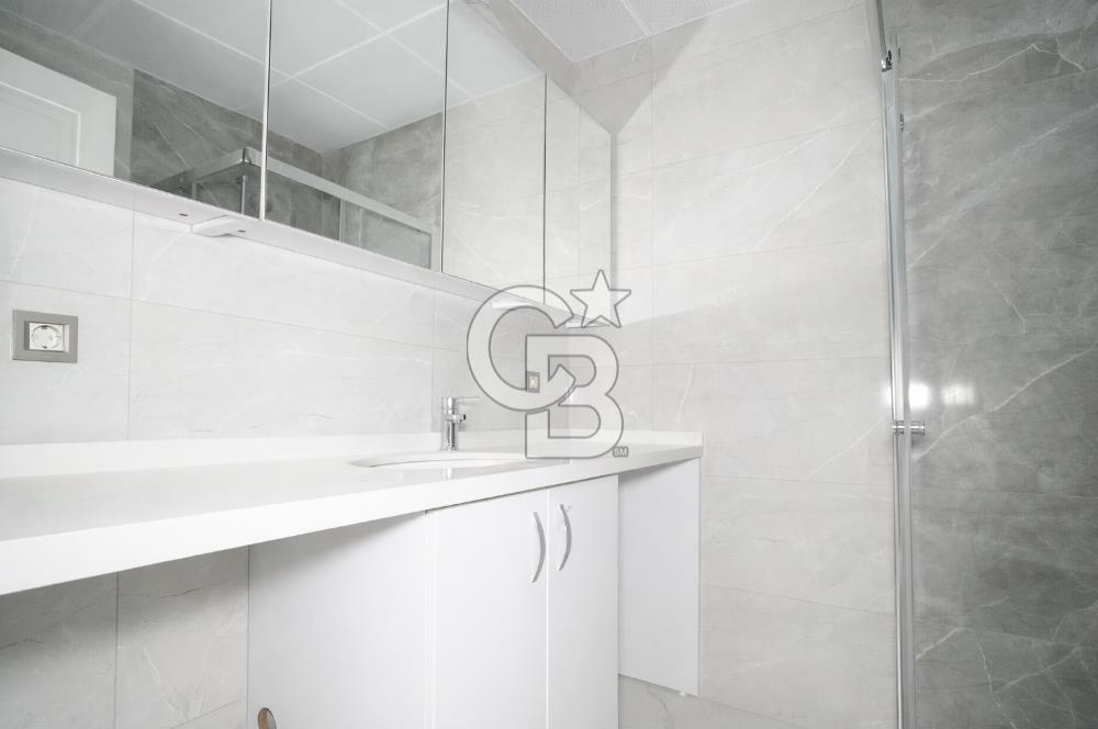 KOZYATAĞI İNÖNÜ CADDESİ ÜZERİNDE İŞYERİ VE KONUTA UYGUN SIFIR 3+1 SATILIK DAİRE