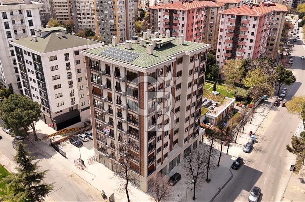 KOZYATAĞI İNÖNÜ CADDESİ ÜZERİNDE İŞYERİ VE KONUTA UYGUN SIFIR 3+1 SATILIK DAİRE