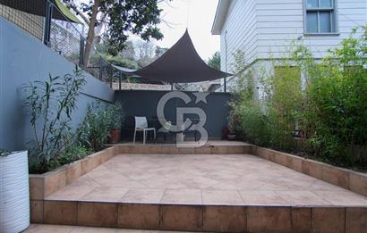 Kandilli Sahilde Satılık 4 katlı Yol Yalısı