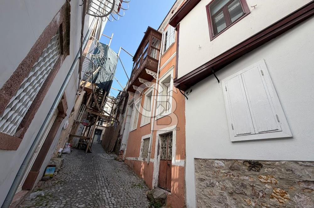 Ayvalık İsmetpaşa Teraslı Deniz Manzaralı Rum Taş Ev