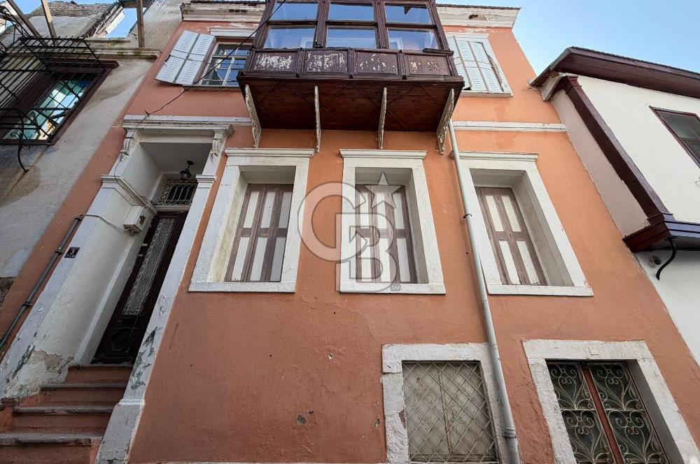 Ayvalık İsmetpaşa Teraslı Deniz Manzaralı Rum Taş Ev