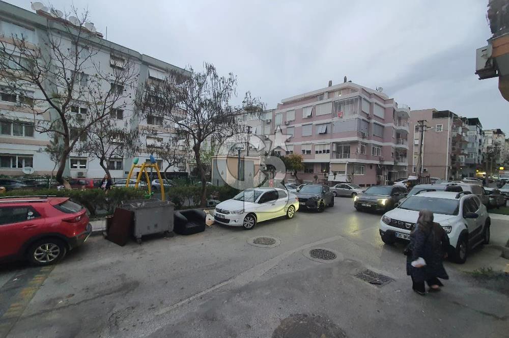 Konak Çankaya'da Merkezi Konumlu 2+1 Satılık Daire