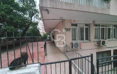 Konak Çankaya'da Merkezi Konumlu 2+1 Satılık Daire