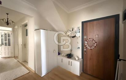 Urla Şirinkent'te Öztuncer Sitesinde Satılık 5+2 Villa