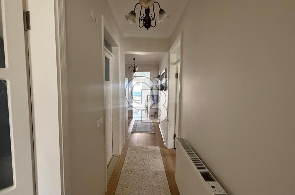 Urla Şirinkent'te Öztuncer Sitesinde Satılık 5+2 Villa