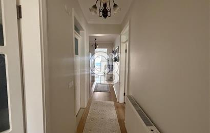 Urla Şirinkent'te Öztuncer Sitesinde Satılık 5+2 Villa