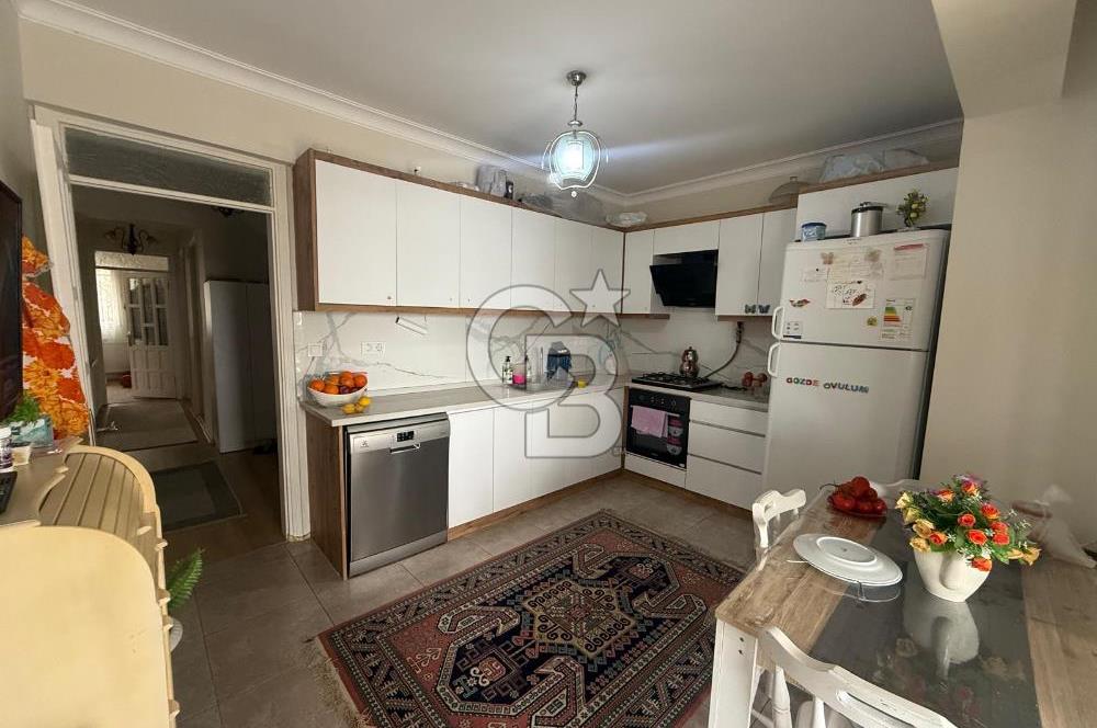 Urla Şirinkent'te Öztuncer Sitesinde Satılık 5+2 Villa