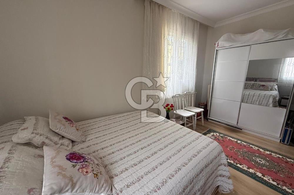 Urla Şirinkent'te Öztuncer Sitesinde Satılık 5+2 Villa
