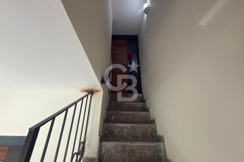 Urla Şirinkent'te Öztuncer Sitesinde Satılık 5+2 Villa