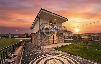 Ayvalık Küçükköyde Sıfır 4+1 Villa | 477 m² Arsa