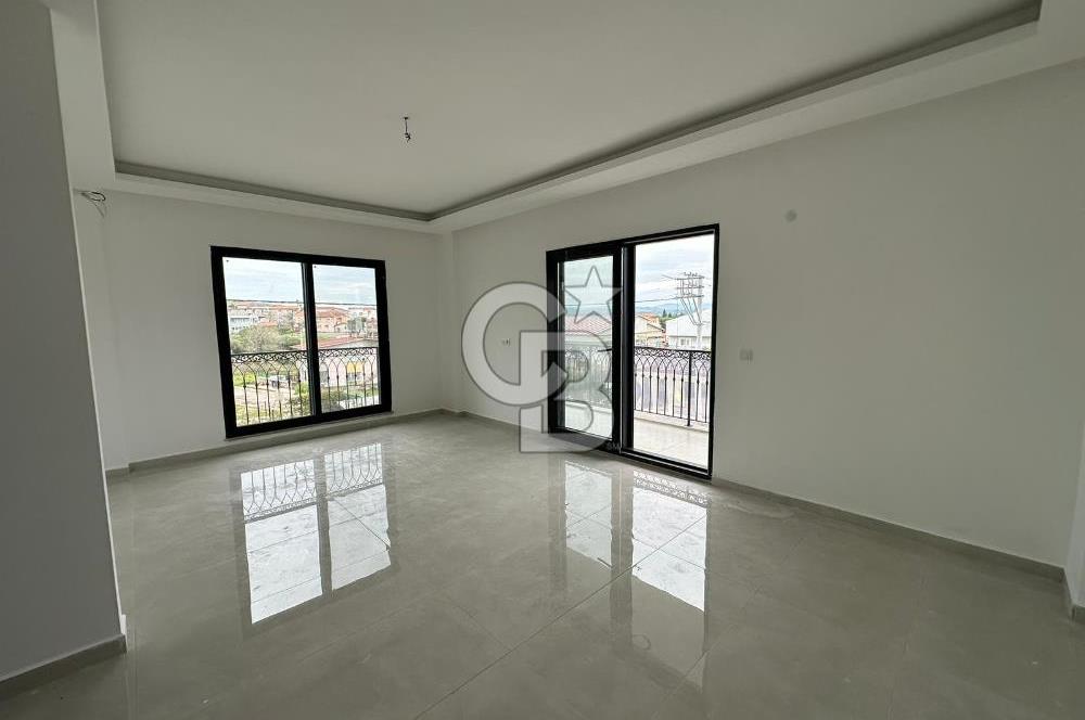 Ayvalık Küçükköyde Sıfır 4+1 Villa | 477 m² Arsa