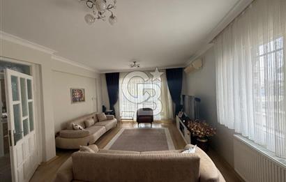 Urla Şirinkent'te Öztuncer Sitesinde Satılık 5+2 Villa