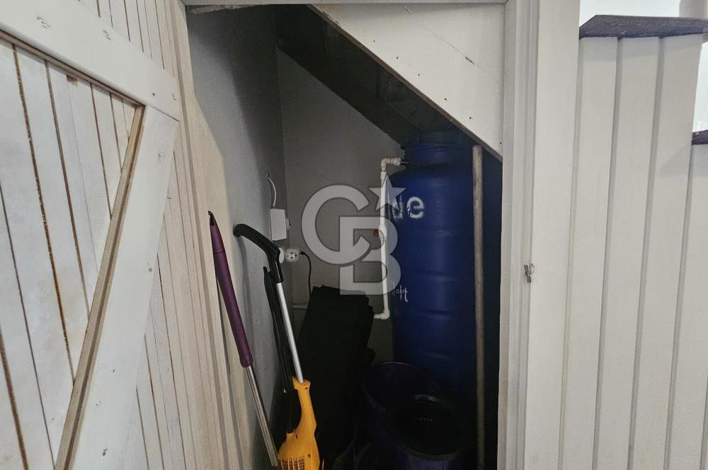 Ayvalık Fethiye Mahallesinde Satılık 3+1 Rum Evi