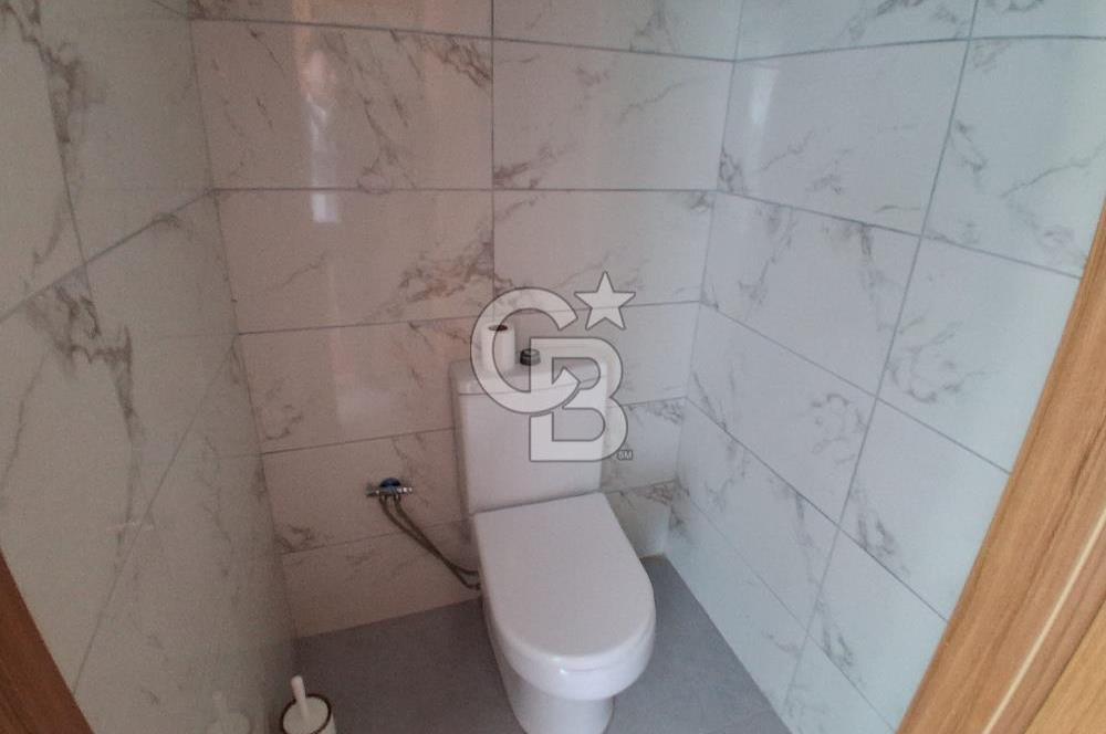 Pendik Batı mah kiralık 2+1 iş hanı katı 80 m2 net iskanlı ofis