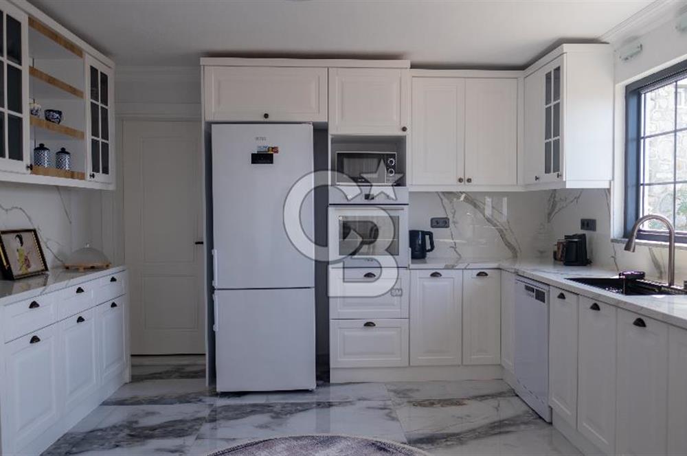 DALAMAN ESKADA DENİZ VE GÖL MANZARALI SATILIK LÜKS VİLLA