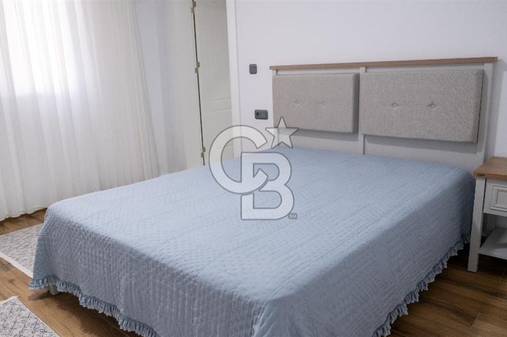 DALAMAN ESKADA DENİZ VE GÖL MANZARALI SATILIK LÜKS VİLLA