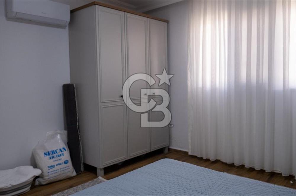 DALAMAN ESKADA DENİZ VE GÖL MANZARALI SATILIK LÜKS VİLLA