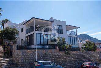 DALAMAN ESKADA DENİZ VE GÖL MANZARALI SATILIK LÜKS VİLLA - 1 - 345517