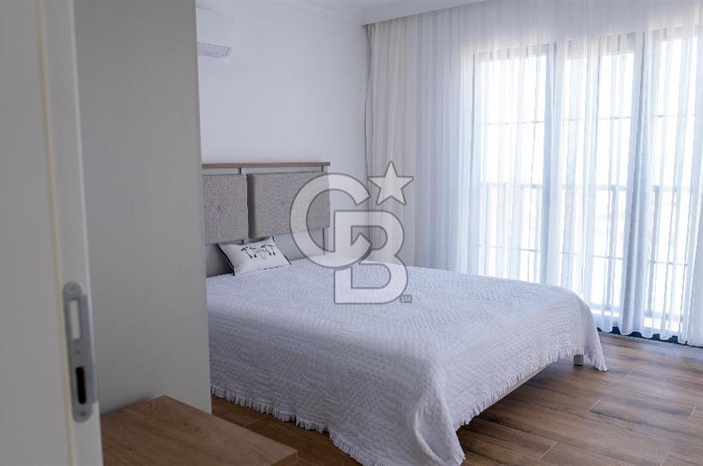 DALAMAN ESKADA DENİZ VE GÖL MANZARALI SATILIK LÜKS VİLLA