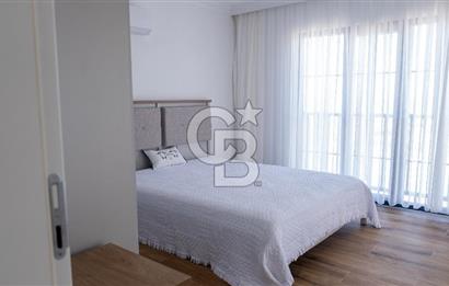 DALAMAN ESKADA DENİZ VE GÖL MANZARALI SATILIK LÜKS VİLLA