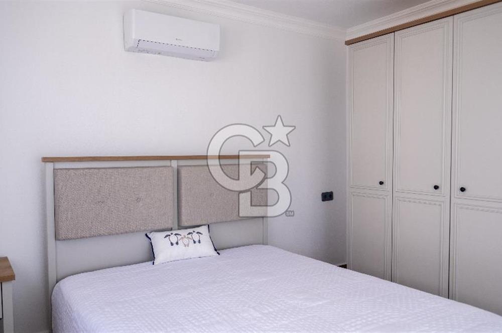 DALAMAN ESKADA DENİZ VE GÖL MANZARALI SATILIK LÜKS VİLLA