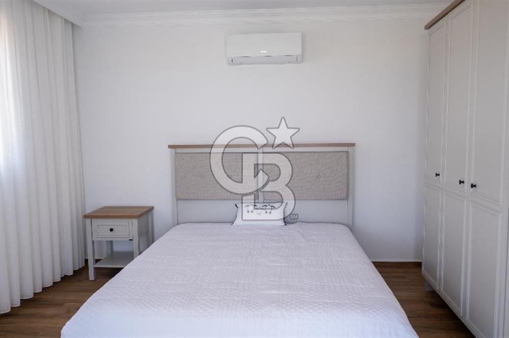 DALAMAN ESKADA DENİZ VE GÖL MANZARALI SATILIK LÜKS VİLLA