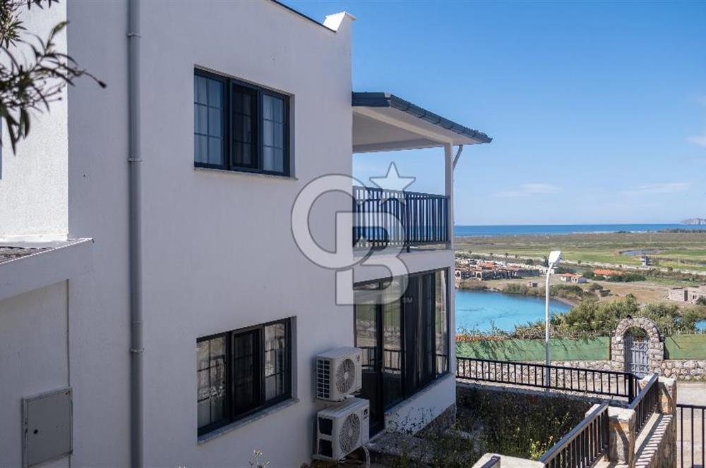 DALAMAN ESKADA DENİZ VE GÖL MANZARALI SATILIK LÜKS VİLLA