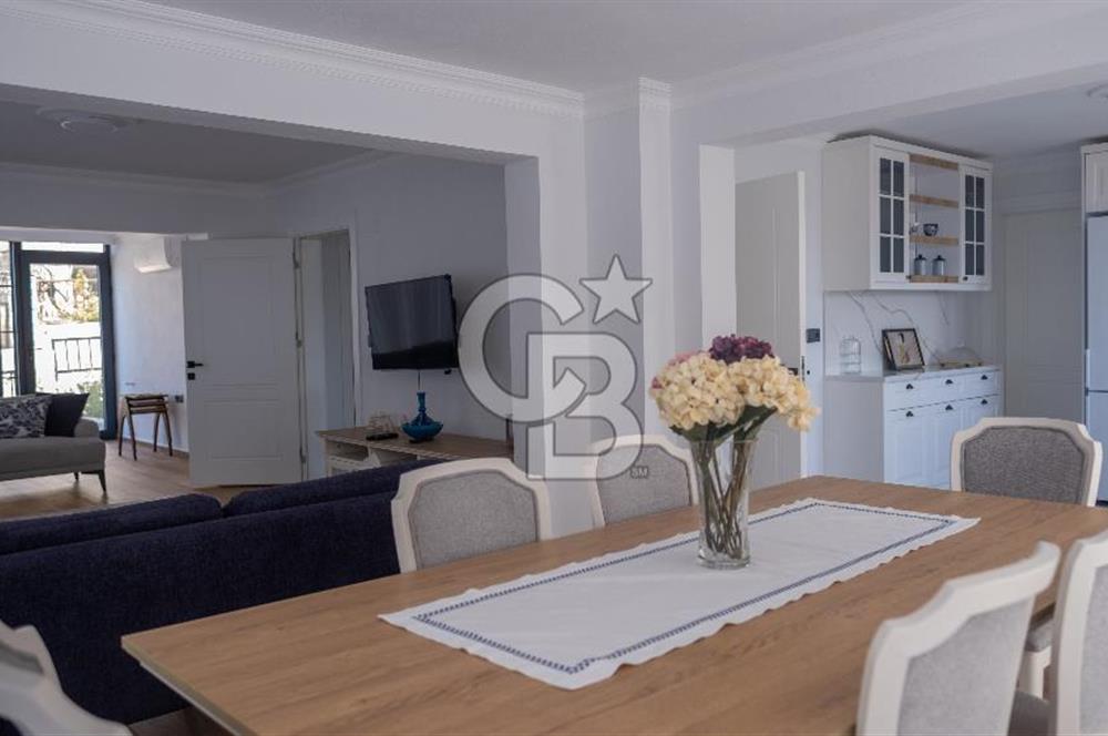 DALAMAN ESKADA DENİZ VE GÖL MANZARALI SATILIK LÜKS VİLLA