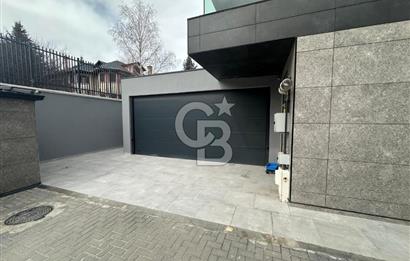 İNCEK'TE ÖZENLE TASARLANMIŞ 2.000 M2 ARSA ÜZERİNDE 2 ADET VİLLA