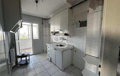 Çiğli Evka 5 Mahallesi’nde Arakat Kapalı Mutfak Deniz Manzaralı 2+1 Satılık Daire 