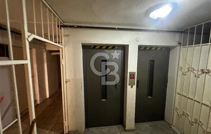 Çiğli Evka 5 Mahallesi’nde Arakat Kapalı Mutfak Deniz Manzaralı 2+1 Satılık Daire 