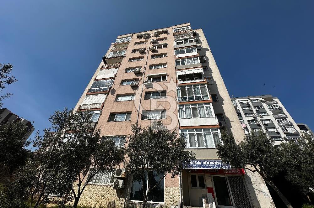 Çiğli Evka 5 Mahallesi’nde Arakat Kapalı Mutfak Deniz Manzaralı 2+1 Satılık Daire 