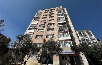 Çiğli Evka 5 Mahallesi’nde Arakat Kapalı Mutfak Deniz Manzaralı 2+1 Satılık Daire 