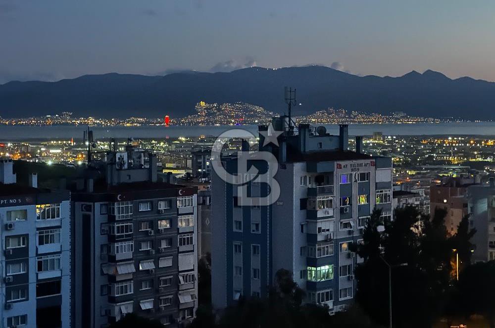 Çiğli Evka 5 Mahallesi’nde Arakat Kapalı Mutfak Deniz Manzaralı 2+1 Satılık Daire 