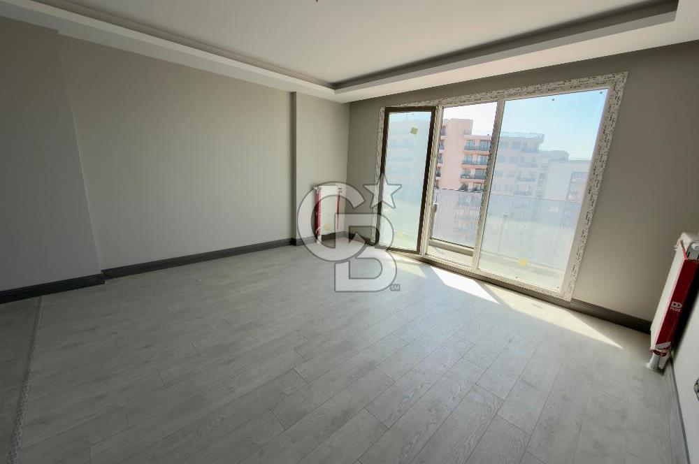 HALKALI BRAND ATAKENT 2 SATILIK 2+1 DAİRE GÖL MANZARALI