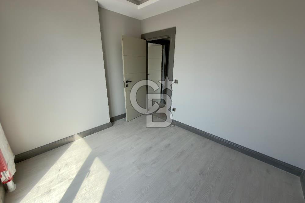 HALKALI BRAND ATAKENT 2 SATILIK 2+1 DAİRE GÖL MANZARALI