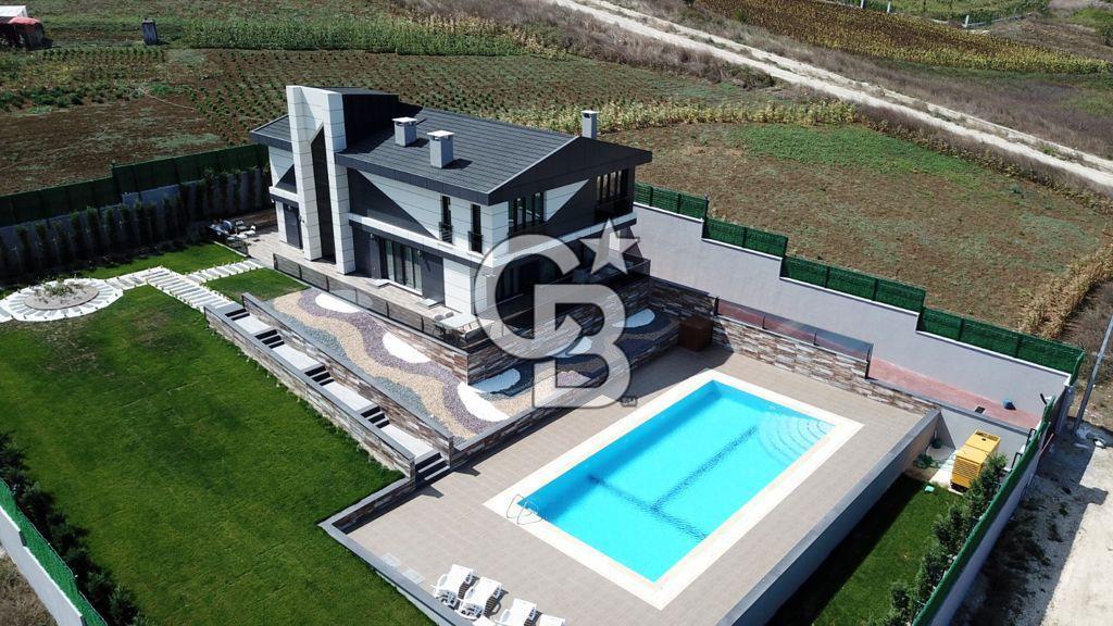 ÇATALCA'NIN EN ÖZEL VE NİTELİKLİ VİLLASI