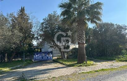 Denize 100m Özel Havuzlu 920m2 Arsada Şömineli Satılık 4+1 Villa