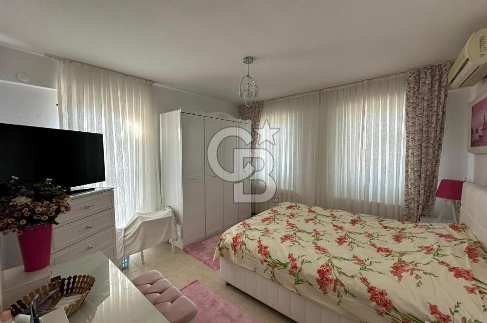 Denize 100m Özel Havuzlu 920m2 Arsada Şömineli Satılık 4+1 Villa