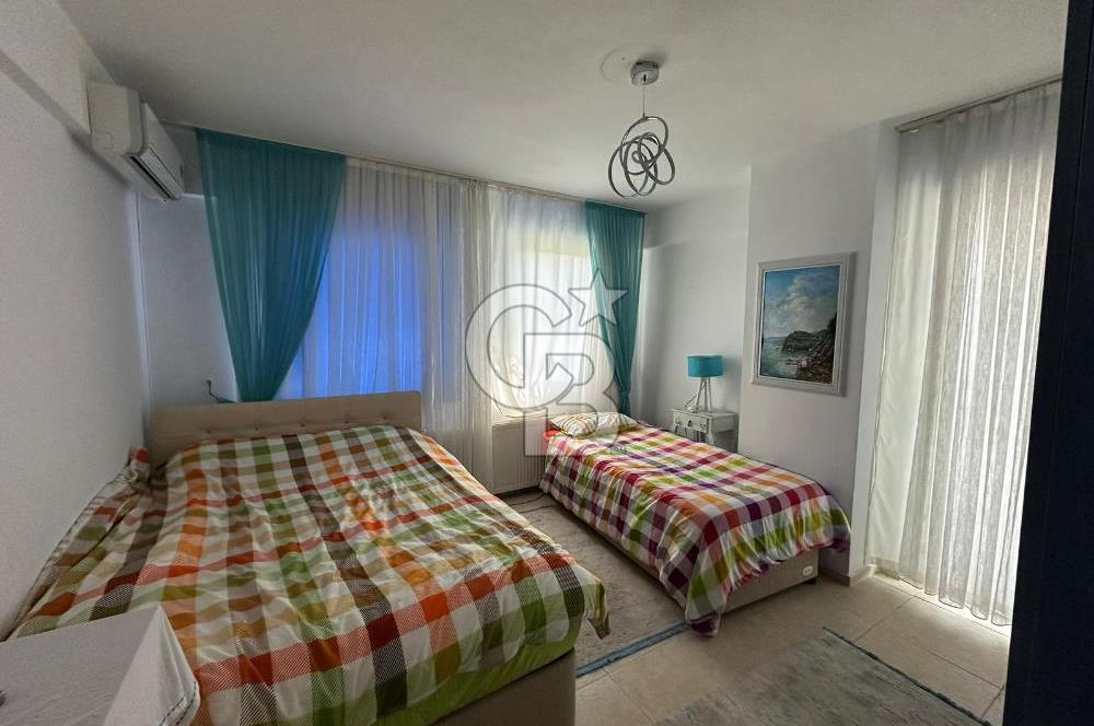 Denize 100m Özel Havuzlu 920m2 Arsada Şömineli Satılık 4+1 Villa