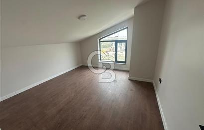 GÖLBAŞI BAHÇELİEVLERDE GÖL MANZARALI 5+1 FULL YAPILI SIFIR VİLLA