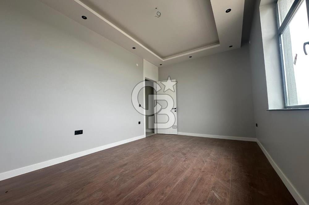 GÖLBAŞI BAHÇELİEVLERDE GÖL MANZARALI 5+1 FULL YAPILI SIFIR VİLLA