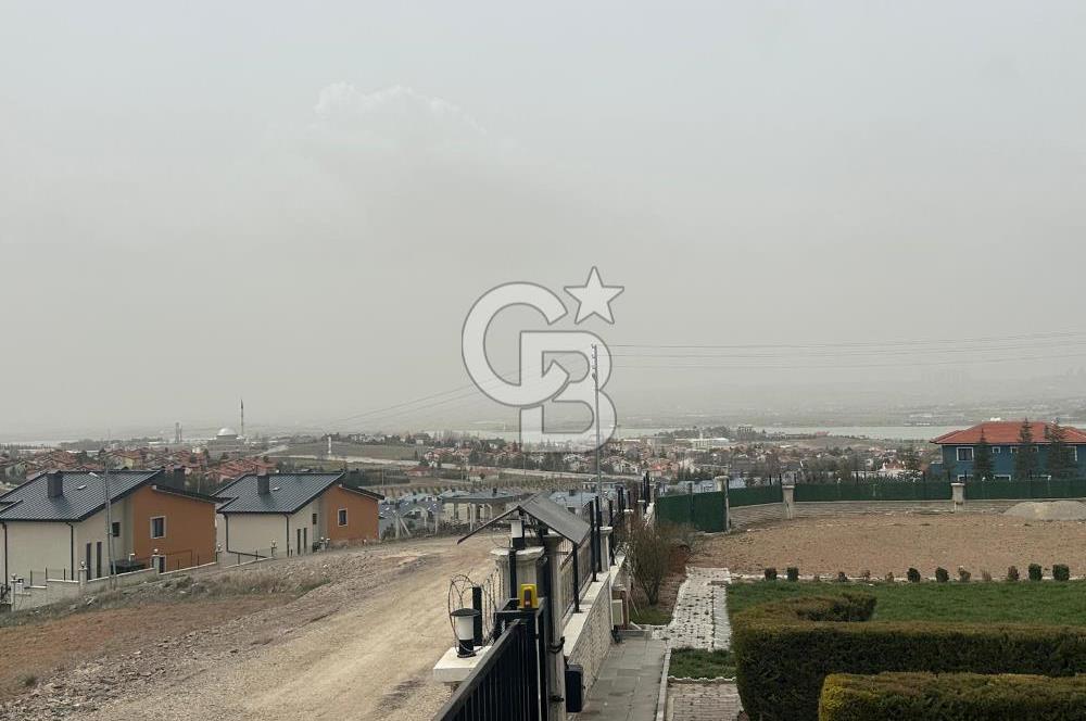 GÖLBAŞI BAHÇELİEVLERDE GÖL MANZARALI 5+1 FULL YAPILI SIFIR VİLLA