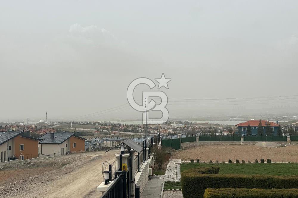 GÖLBAŞI BAHÇELİEVLERDE GÖL MANZARALI 5+1 FULL YAPILI SIFIR VİLLA