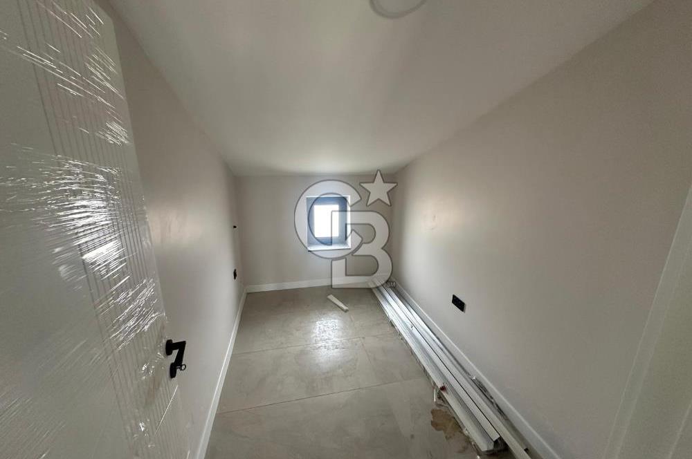 GÖLBAŞI BAHÇELİEVLERDE GÖL MANZARALI 5+1 FULL YAPILI SIFIR VİLLA