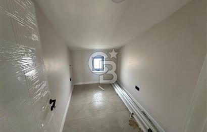 GÖLBAŞI BAHÇELİEVLERDE GÖL MANZARALI 5+1 FULL YAPILI SIFIR VİLLA