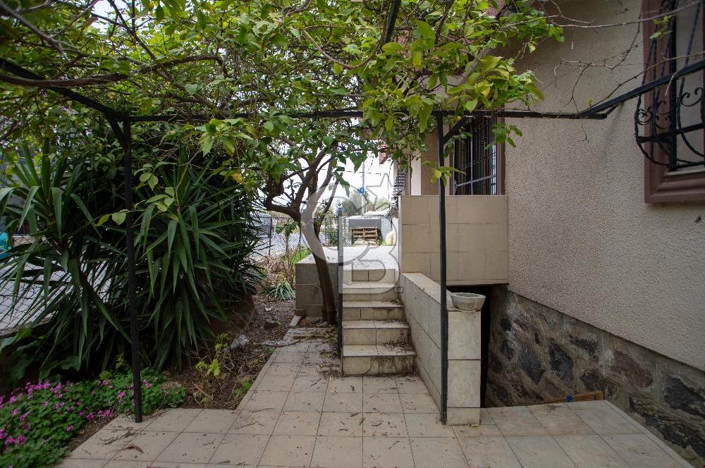 Balçova İş Bankası Evlerinde Kiralık İş Yeri Ofis