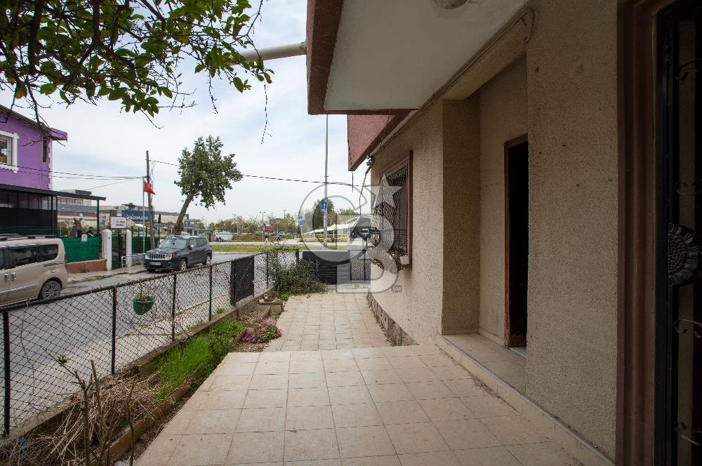 Balçova İş Bankası Evlerinde Kiralık İş Yeri Ofis